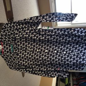 Crown and Ivy Button Up